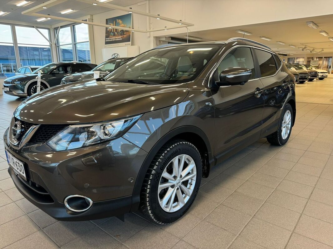 Nissan Qashqai DIG-T 115 Business 360 2WD 6M/T 17'' Alloys Driver Assist Alcantara, vm. 2014, 127 tkm (1 / 11)