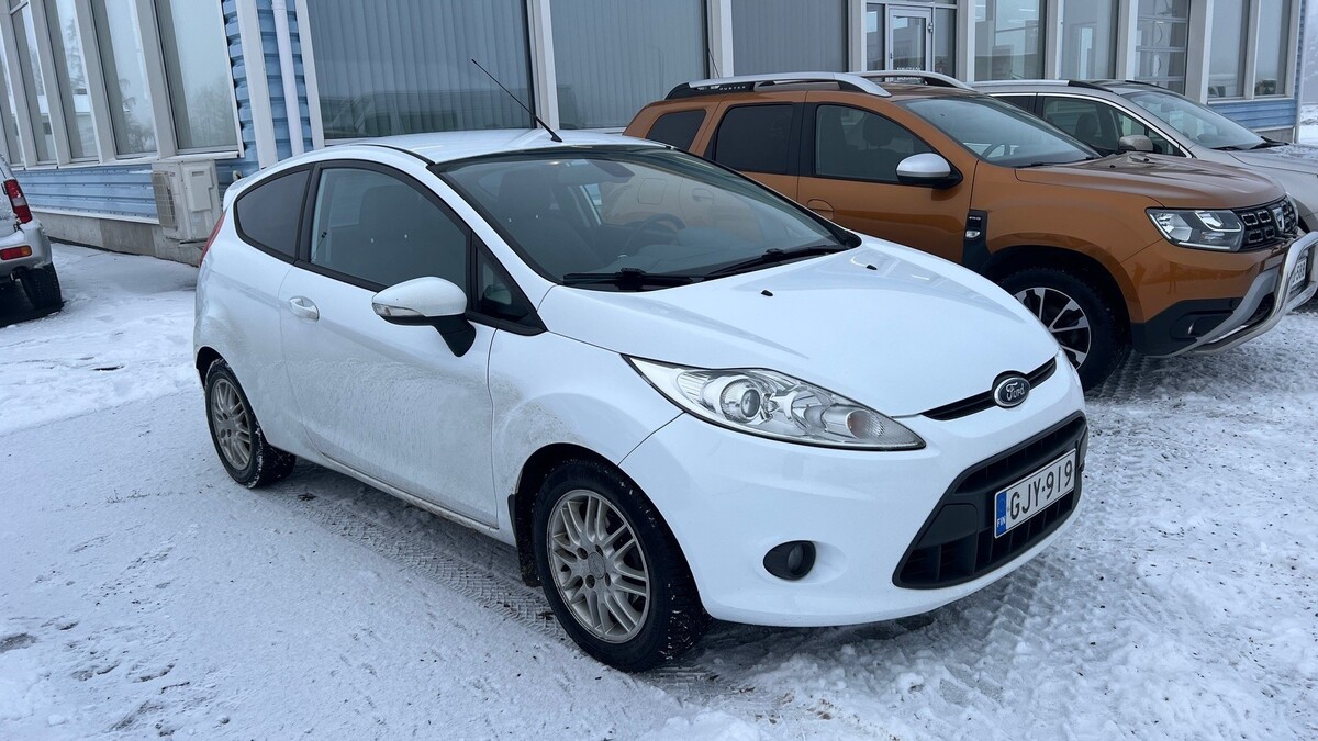 Ford Fiesta Van 1,6 TDCi 95hv SportVan M5, vm. 2011, 195 tkm (1 / 5)