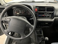 Suzuki Jimny 1,3 JX 4WD 3d  " Metsmiehen unelma", vm. 2003, 230 tkm (9 / 9)