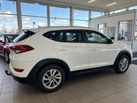 Hyundai Tucson 4WD 1,6 T-GDI 7DCT-aut. Comfort **KORKO ALK 2.99% + KULUT!**VETOKOUKKU, 2X RENKAAT!**, vm. 2016, 146 tkm (5 / 11)