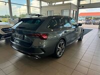 SKODA OCTAVIA Combi 1.4 TSI PHEV RS iV DSG **KORKO ALK. 2.99% + KULUT!**PANORAMA-KATTO, 2X RENKAAT, P-KAMERA, ADAPT.VAKKARI!**, vm. 2021, 58 tkm (4 / 12)