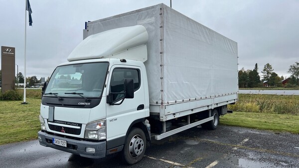 Mitsubishi Fuso Canter 7C15 **PERLAUTANOSTIN, SIS ALV!**, vm. 2010, 161 tkm